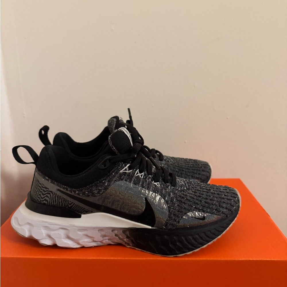 Nike React Infinity Run Flyknit 3 Gray and Black Shoes
